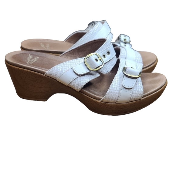 Dansko Shoes - Dansko White Chunky Heel Upper Leather Sandals 37